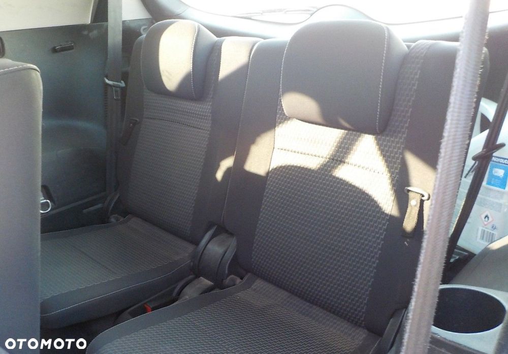 Toyota Verso - 24