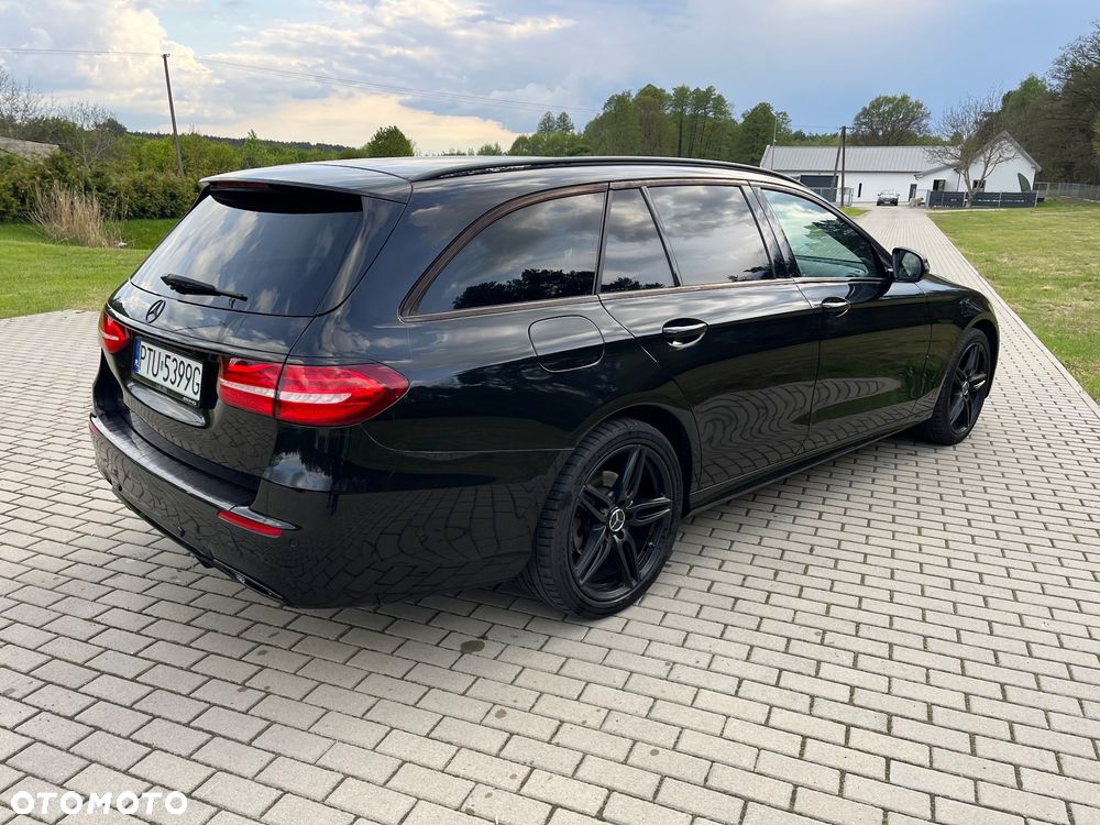 Mercedes-Benz Klasa E 220 d 9G-TRONIC - 3