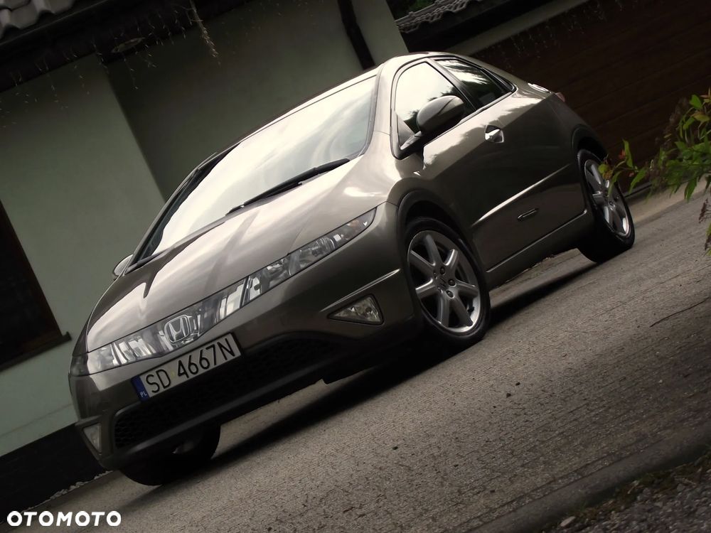 Honda Civic 1.8 Executive - 34
