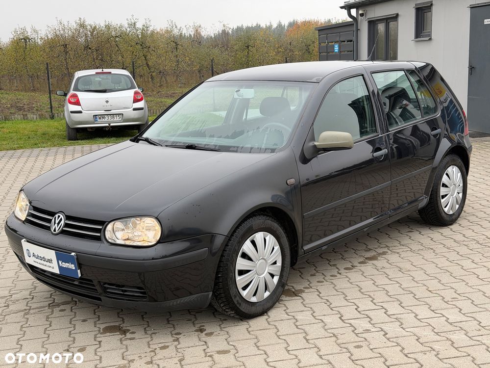 Volkswagen Golf - 3