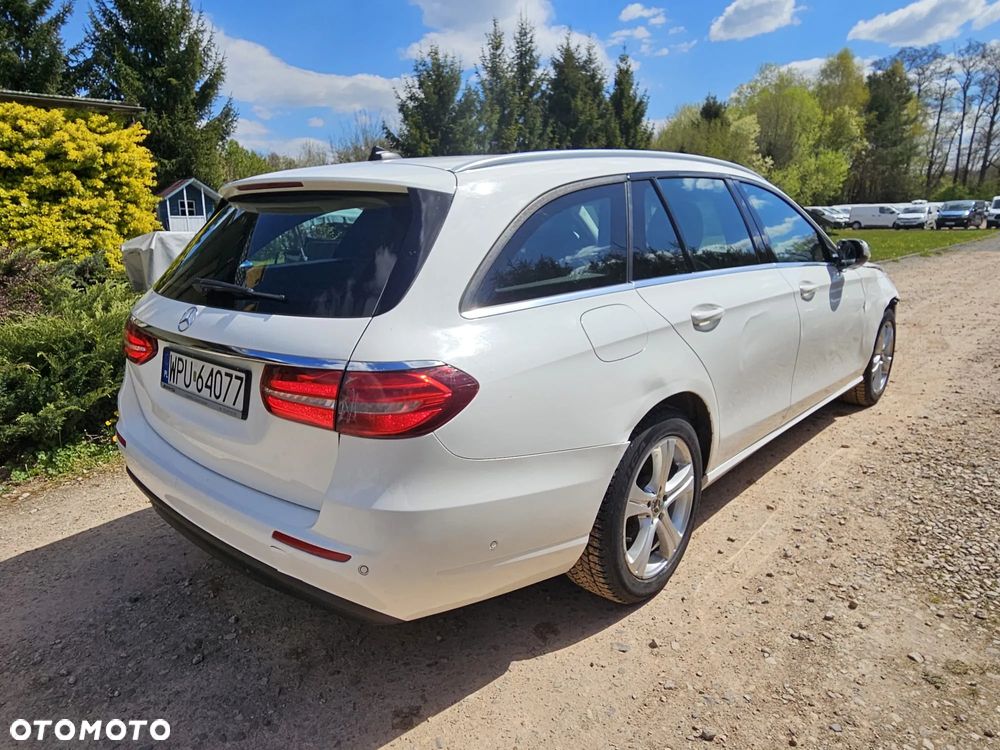 Mercedes-Benz Klasa E 200 d 9G-TRONIC - 16