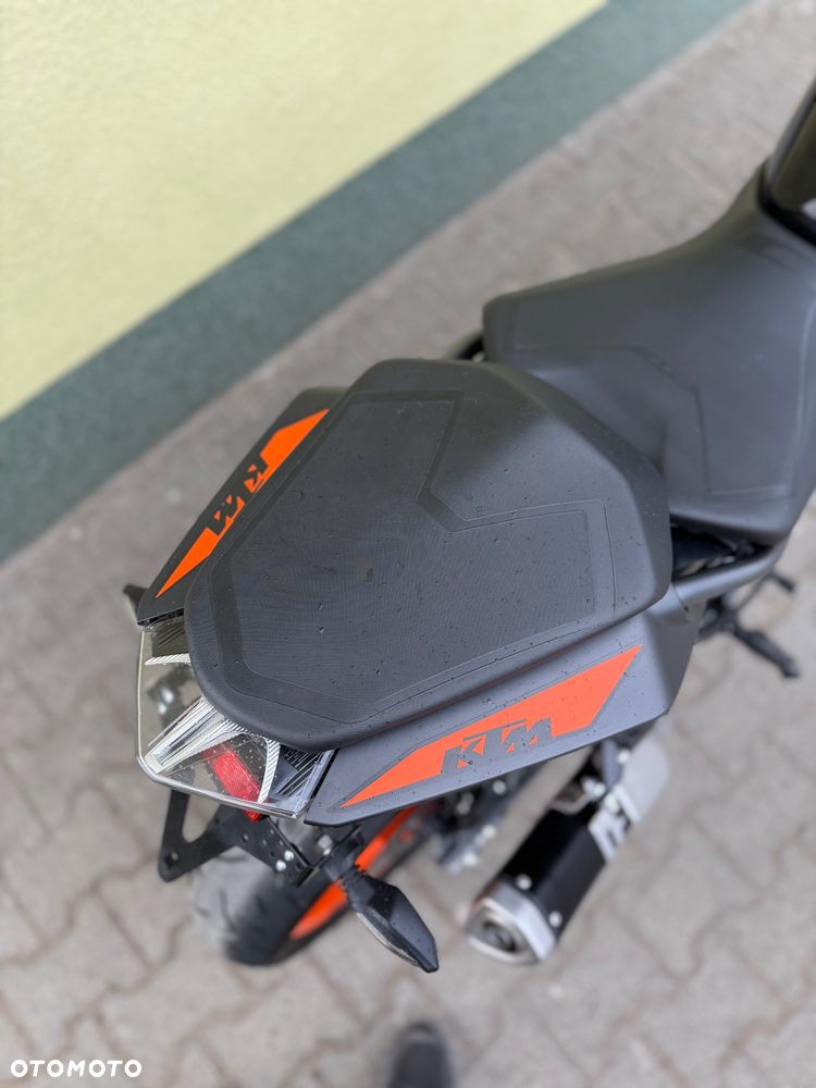 KTM Duke - 13
