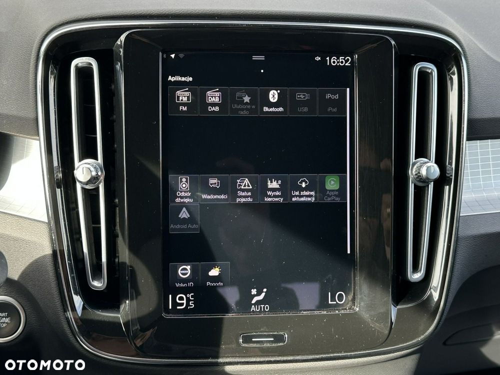 Volvo XC 40 - 32