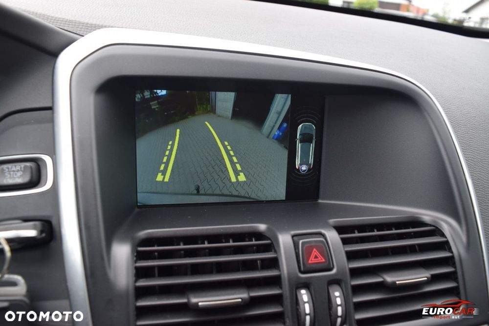 Volvo XC 60 D4 Geartronic Summum - 24