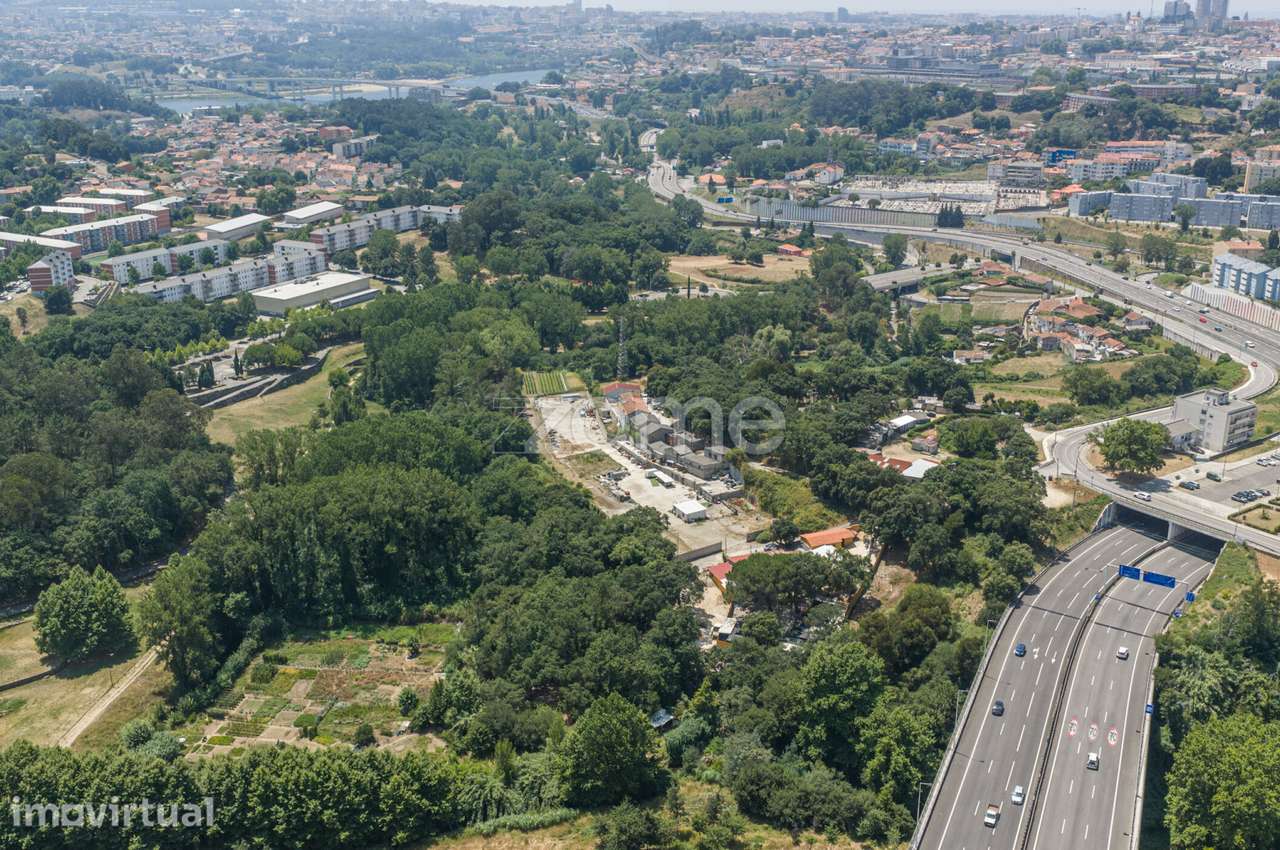 Terreno em Campanhã - Grande imagem: 4/15