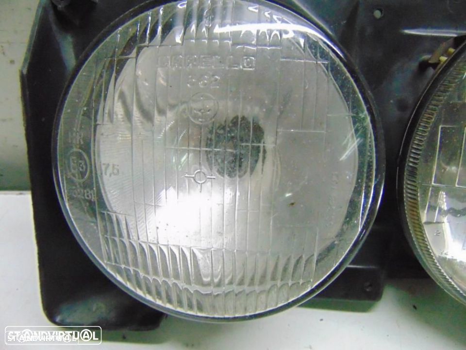 Lancia Delta par faróis - 8