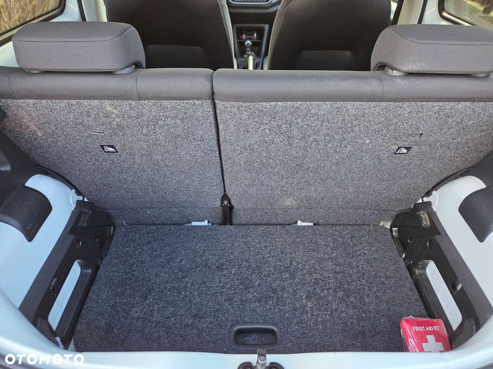 Volkswagen up! 1.0 move - 10