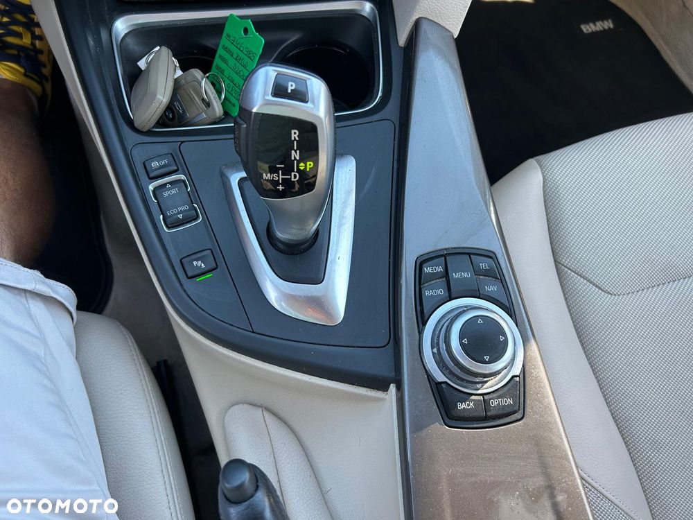 BMW Seria 3 - 33