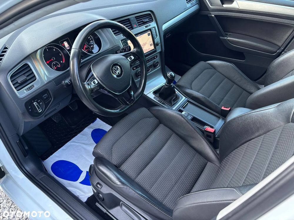 Volkswagen Golf 2.0 TDI (BlueMotion Technology) Highline - 6