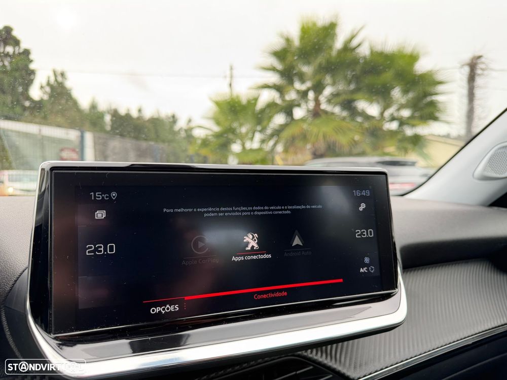 Peugeot 2008 1.2 PureTech Allure - 12