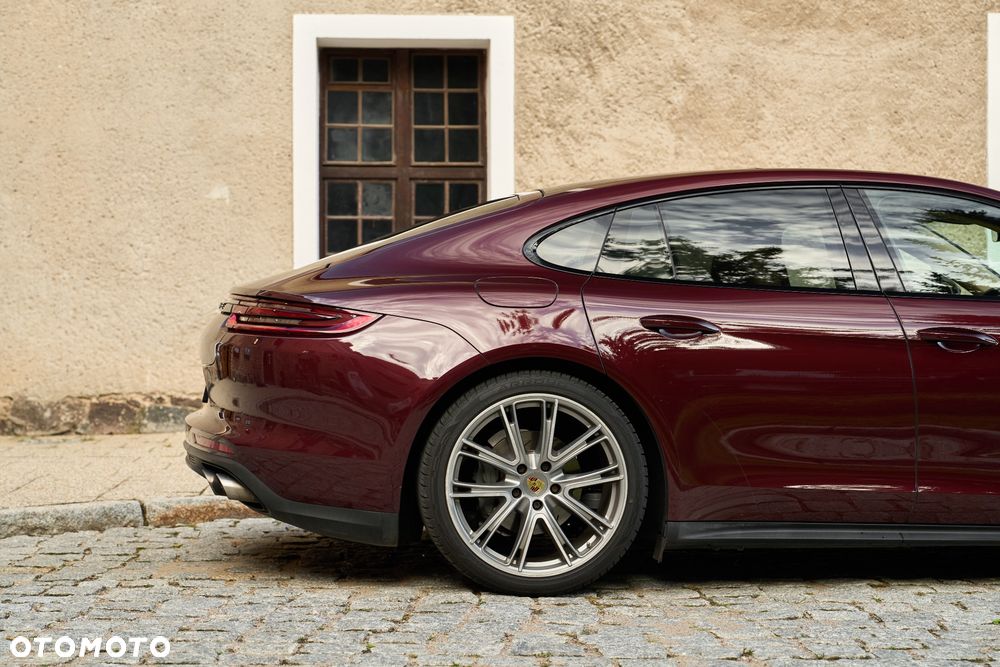 Porsche Panamera 4S - 17