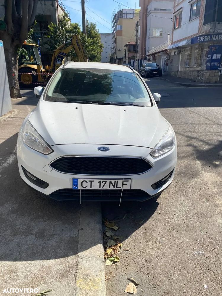 Ford Focus 1.0 EcoBoost Trend - 25