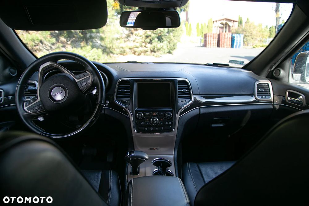 Jeep Grand Cherokee - 18