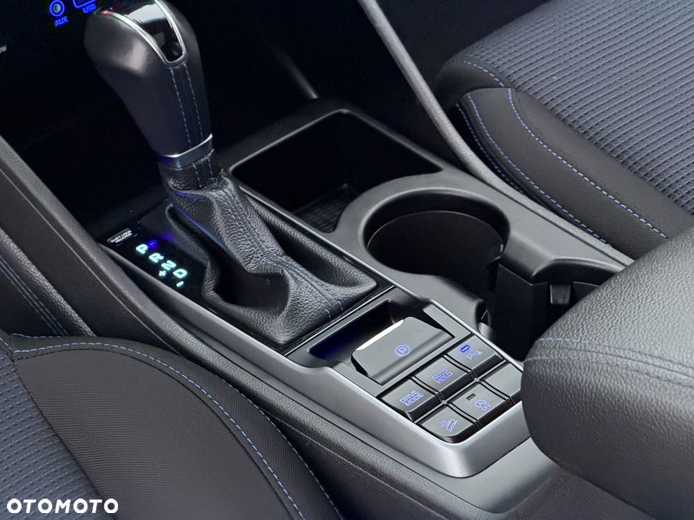 Hyundai Tucson blue 1.7 CRDi 2WD DCT Premium - 31