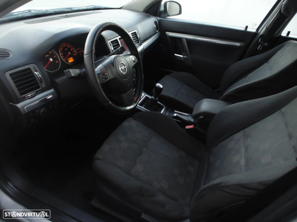 Opel Vectra GTS 1.9 CDTi - 35