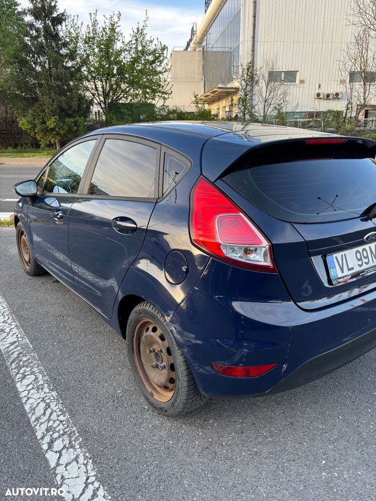 Ford Fiesta - 7