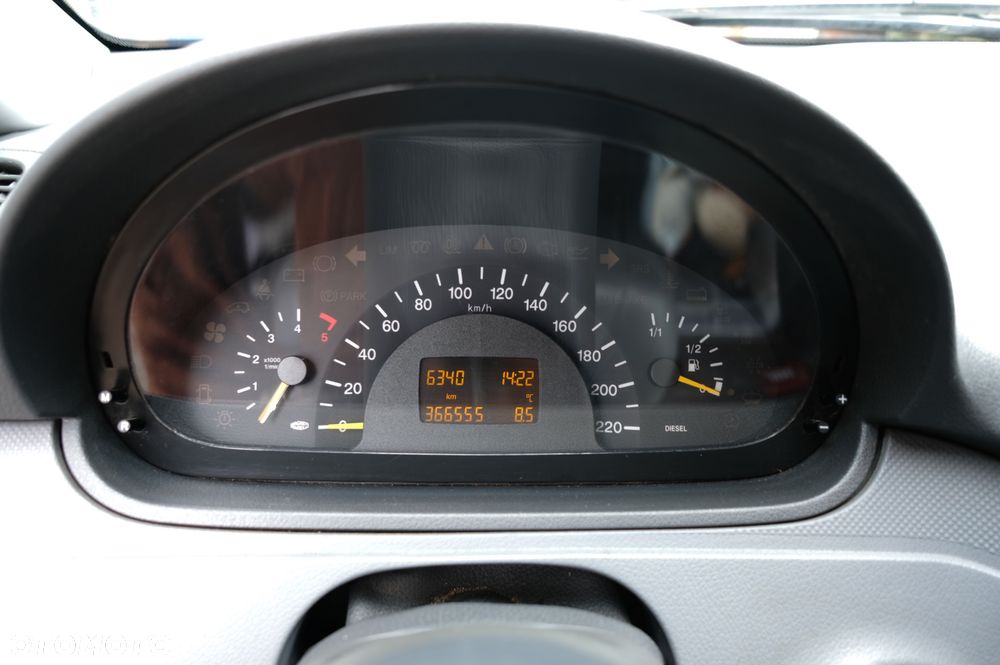 Mercedes-Benz Vito - 7