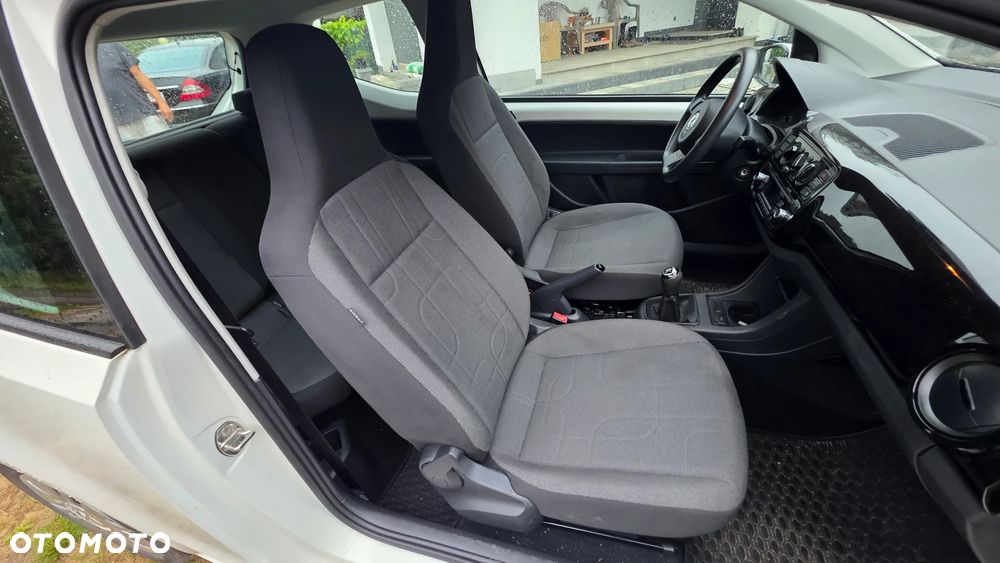 Volkswagen up! - 12