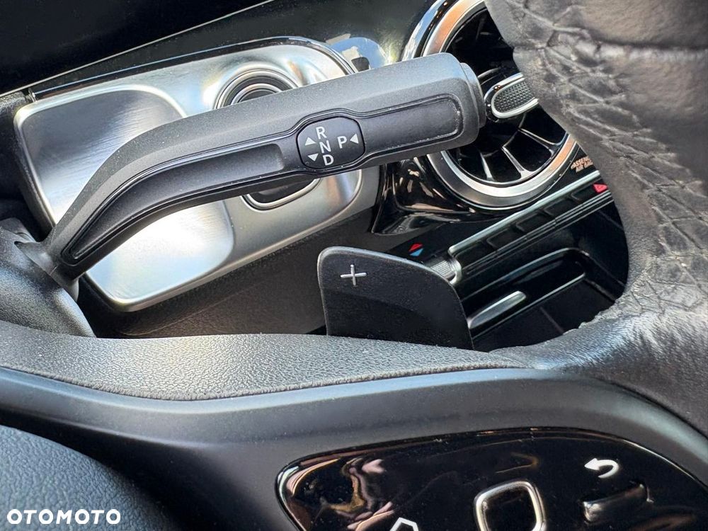 Mercedes-Benz GLB 200 Edition 1 7G-DCT - 14