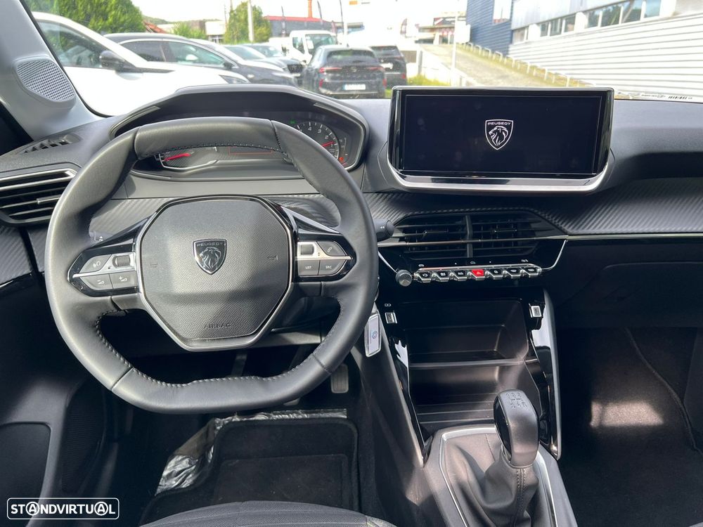 Peugeot 208 1.2 PureTech Active - 8