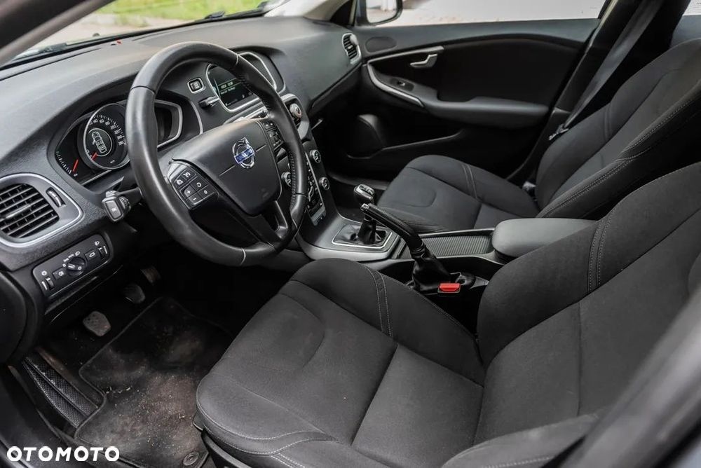 Volvo V40 D2 Drive-E Base - 16