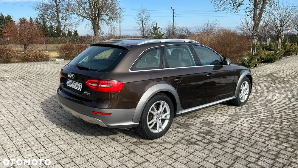 Audi A4 Allroad 2.0 TDI DPF S tronic - 6