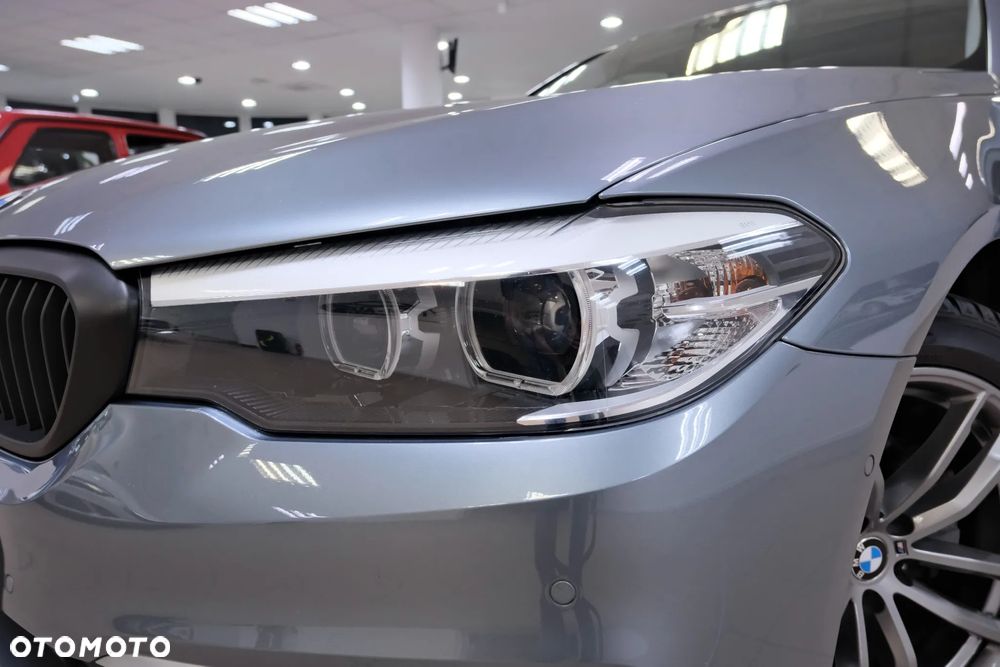 BMW Seria 5 520d Luxury Line sport - 20