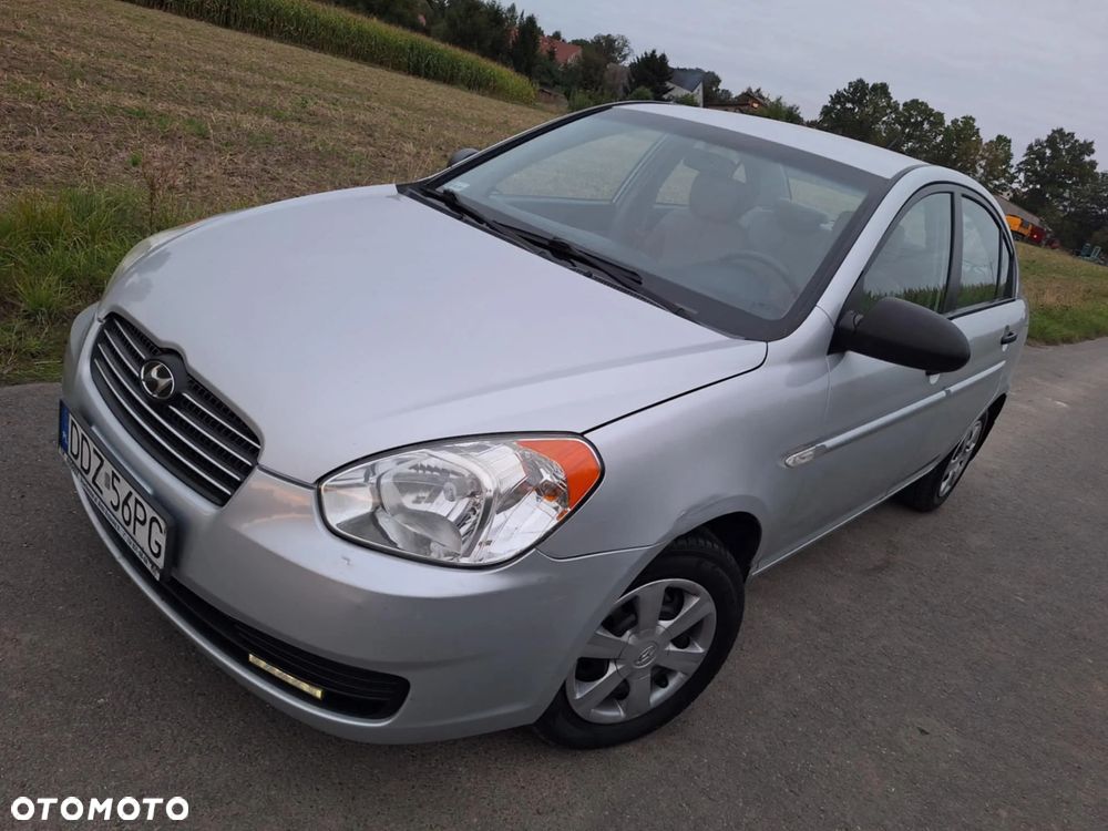 Hyundai Accent 1.5 CRDi Comfort - 1