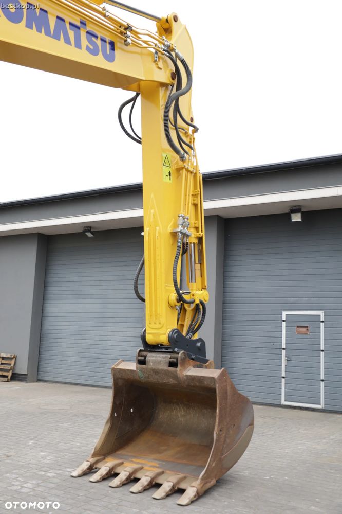 Komatsu PC210LC-11 - 12