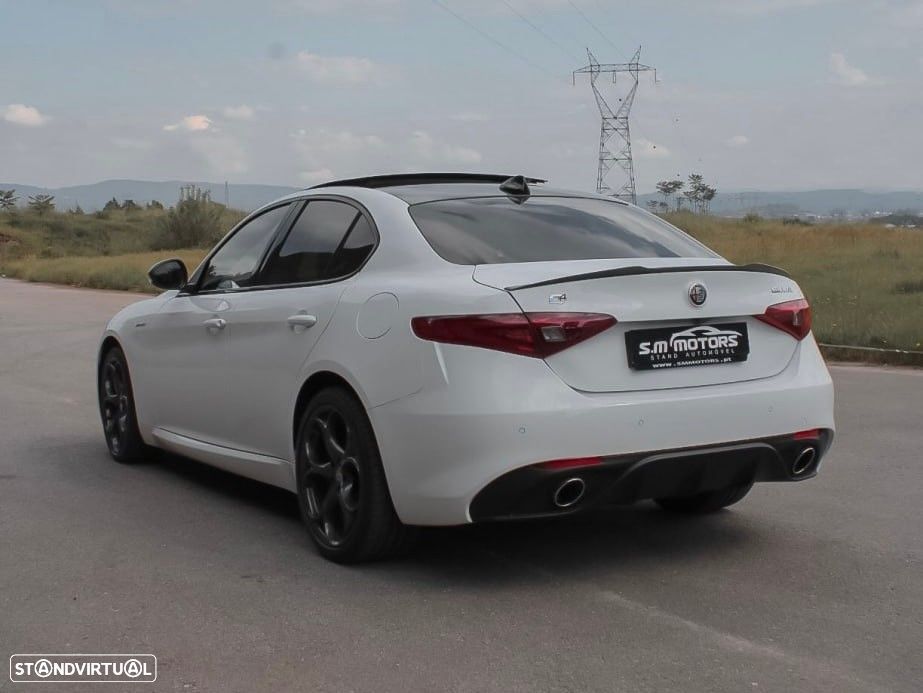 Alfa Romeo Giulia 2.2 D Veloce Q4 AT8 - 9