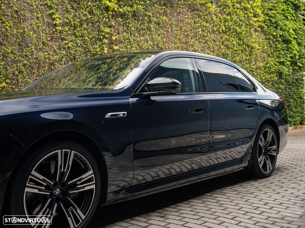 BMW 760 M760e xDrive - 9