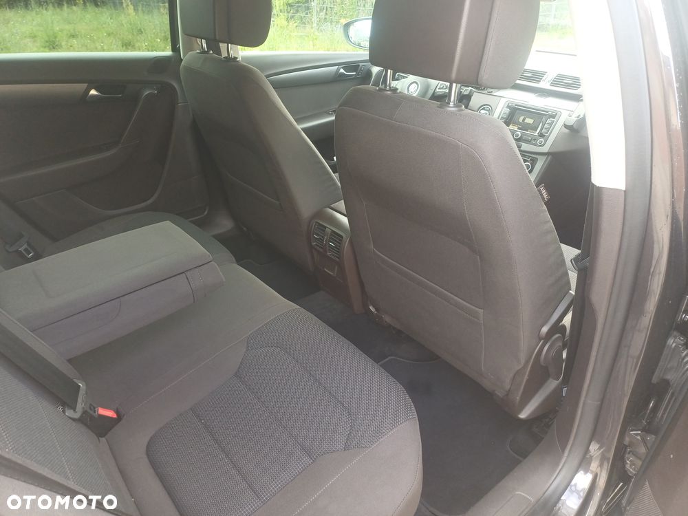 Volkswagen Passat 2.0 TDI 4Mot Highline DSG - 24