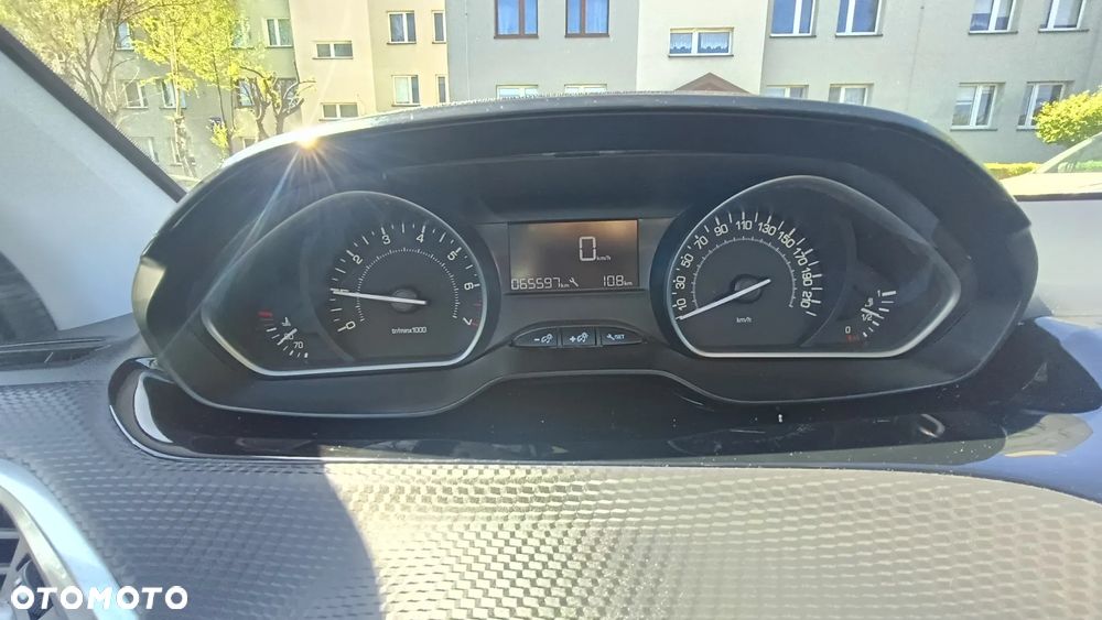 Peugeot 2008 1.2 Pure Tech Access - 10