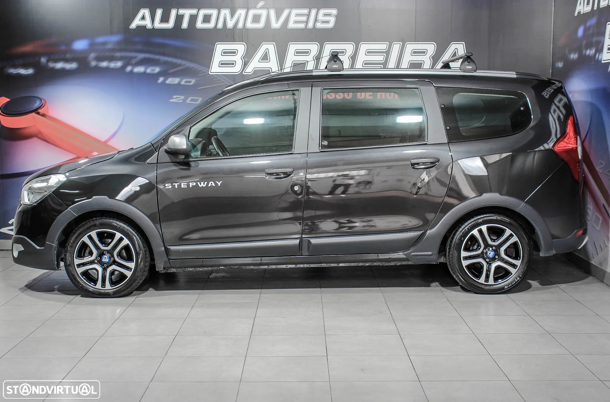 Dacia Lodgy 1.5 Blue dCi Stepway 7L - 11