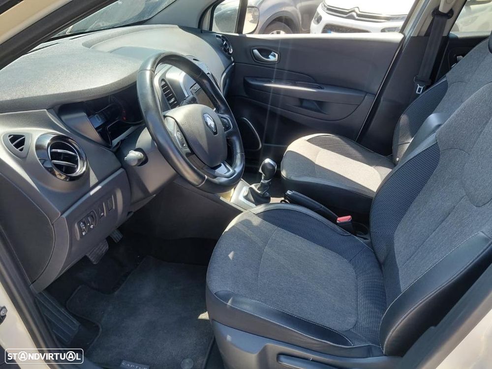 Renault Captur 1.5 dCi Exclusive EDC - 10