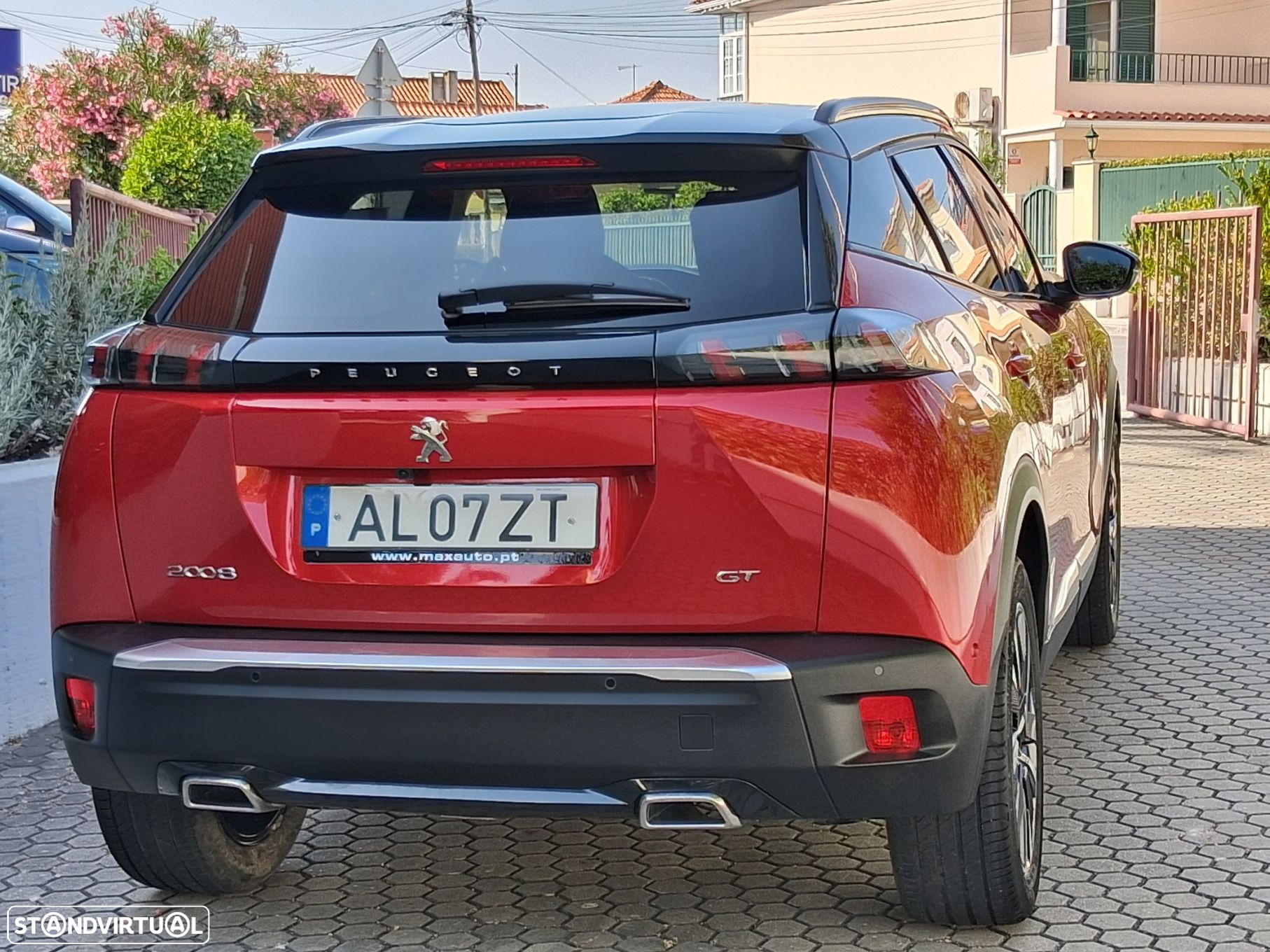 Peugeot 2008 1.2 PureTech GT Line EAT8 - 16