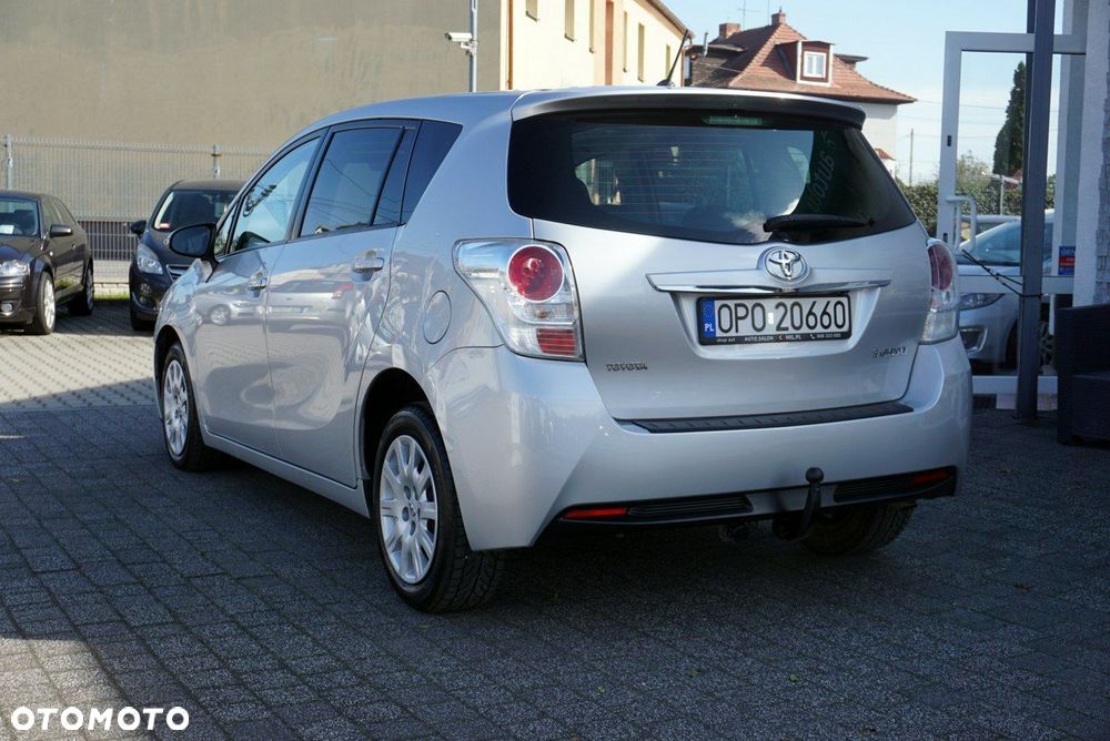 Toyota Verso - 7