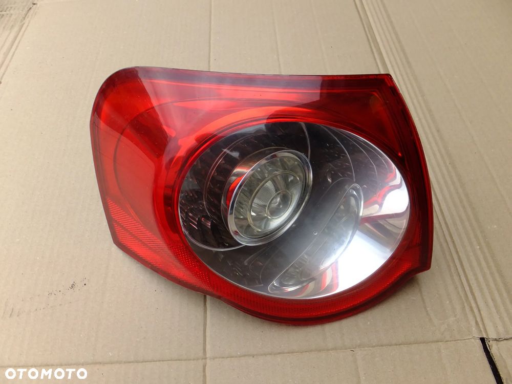 lampa lewy tył passat b6 kombi 2007r  3C9945095N