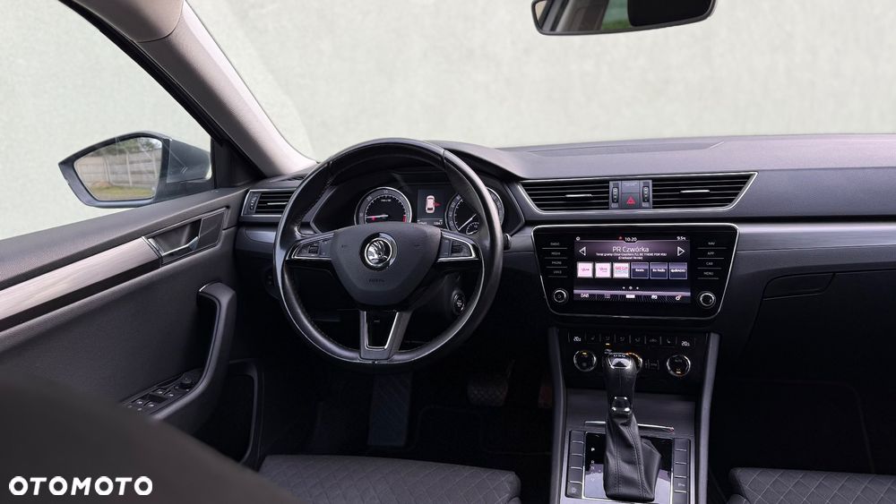 Skoda Superb 2.0 TDI DSG Premium Edition - 35