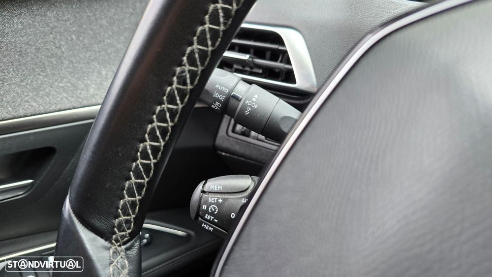 Peugeot 5008 1.5 BlueHDi Active - 14