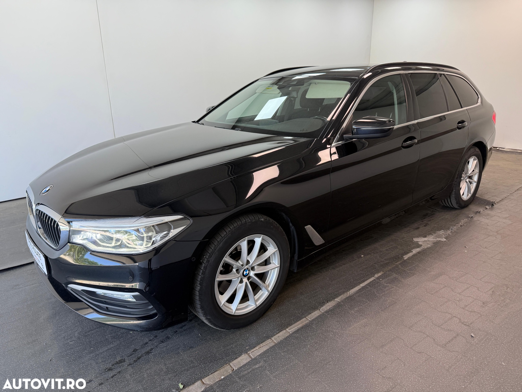BMW Seria 5 520d Touring Aut. - 31