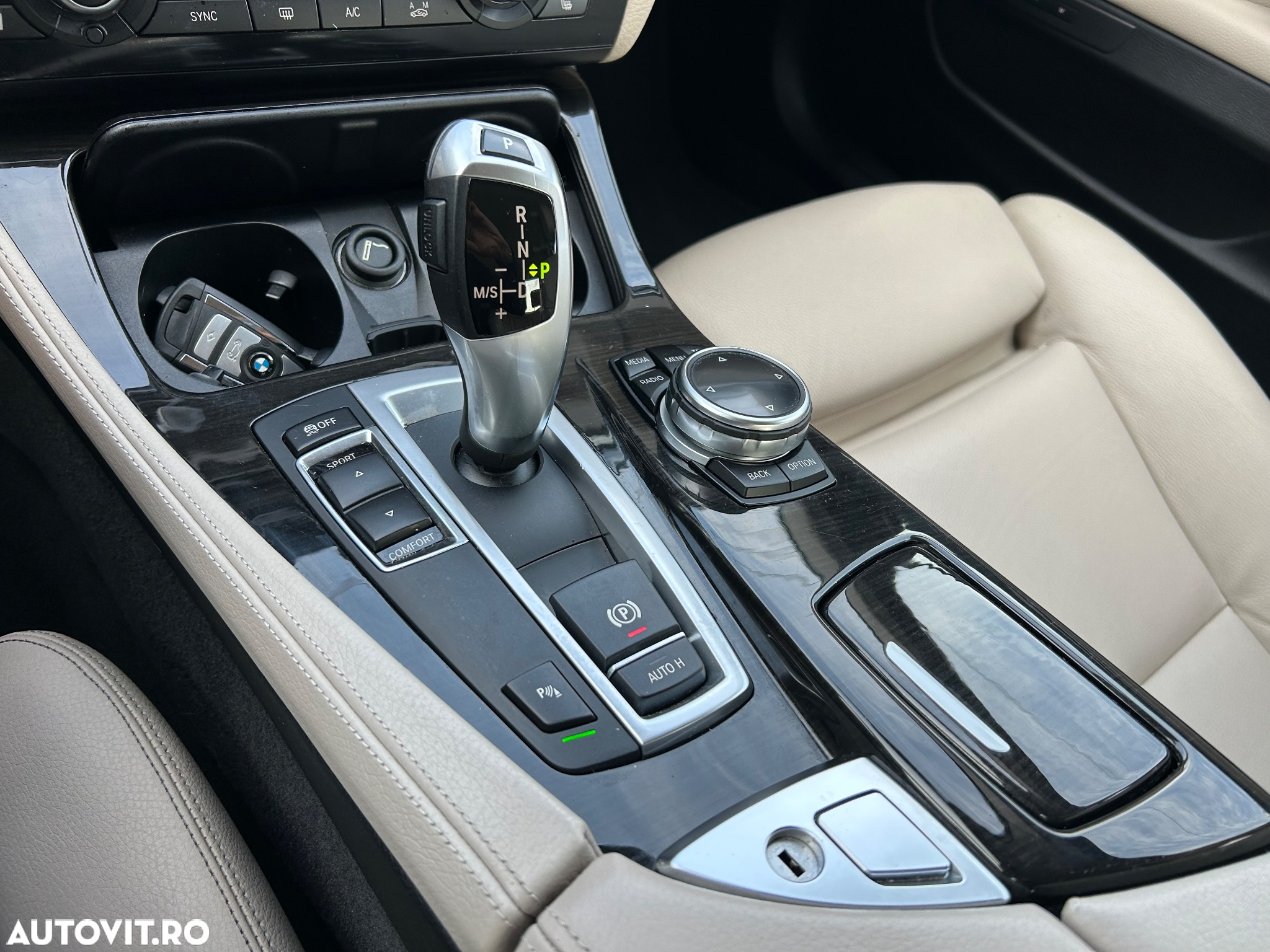 BMW Seria 5 520i Touring Aut. Luxury Line - 8