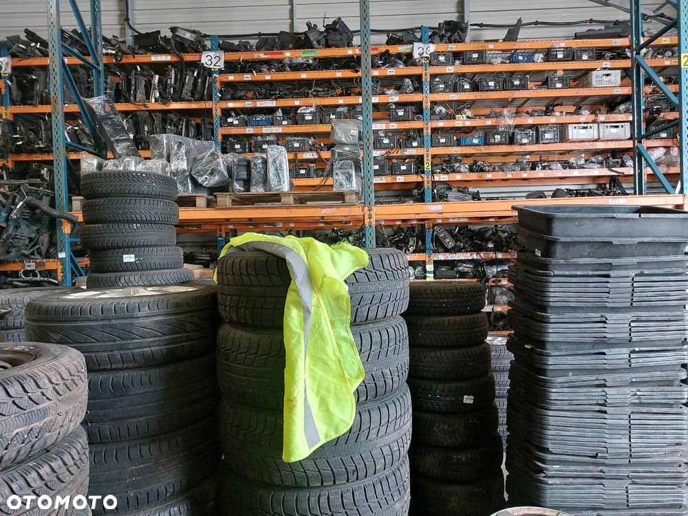 FELGI ALUMINIOWE 4 SZT MERCEDES 2034010702 5x112 7Jx16 ET37 FI66,6 - 14