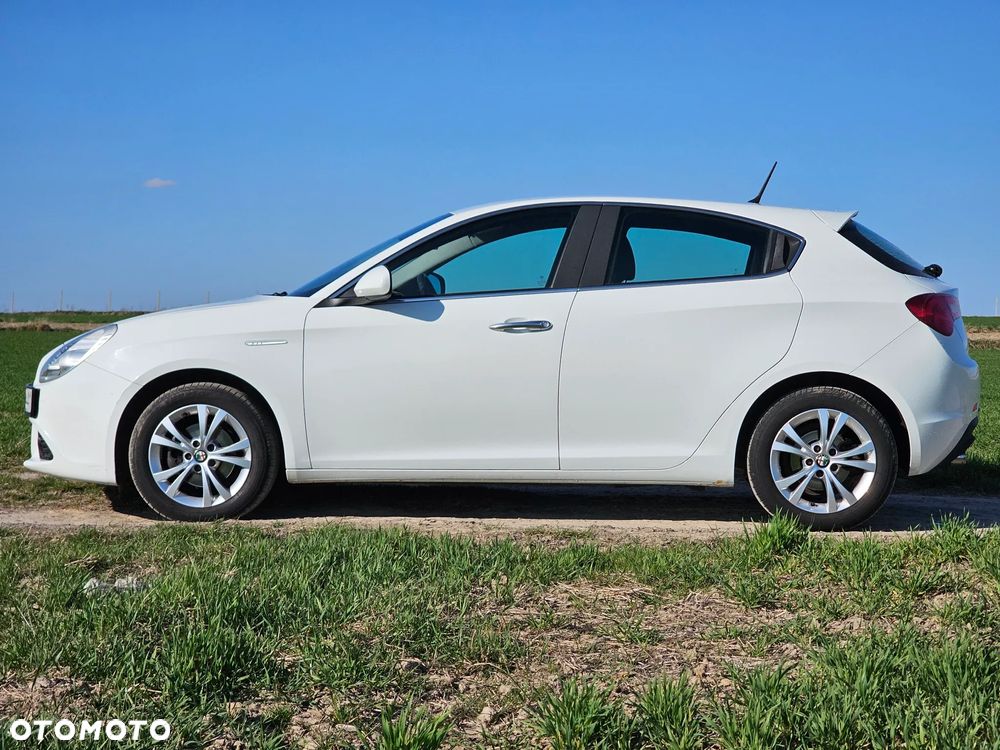 Alfa Romeo Giulietta 1.6 JTDM Distinctive - 2