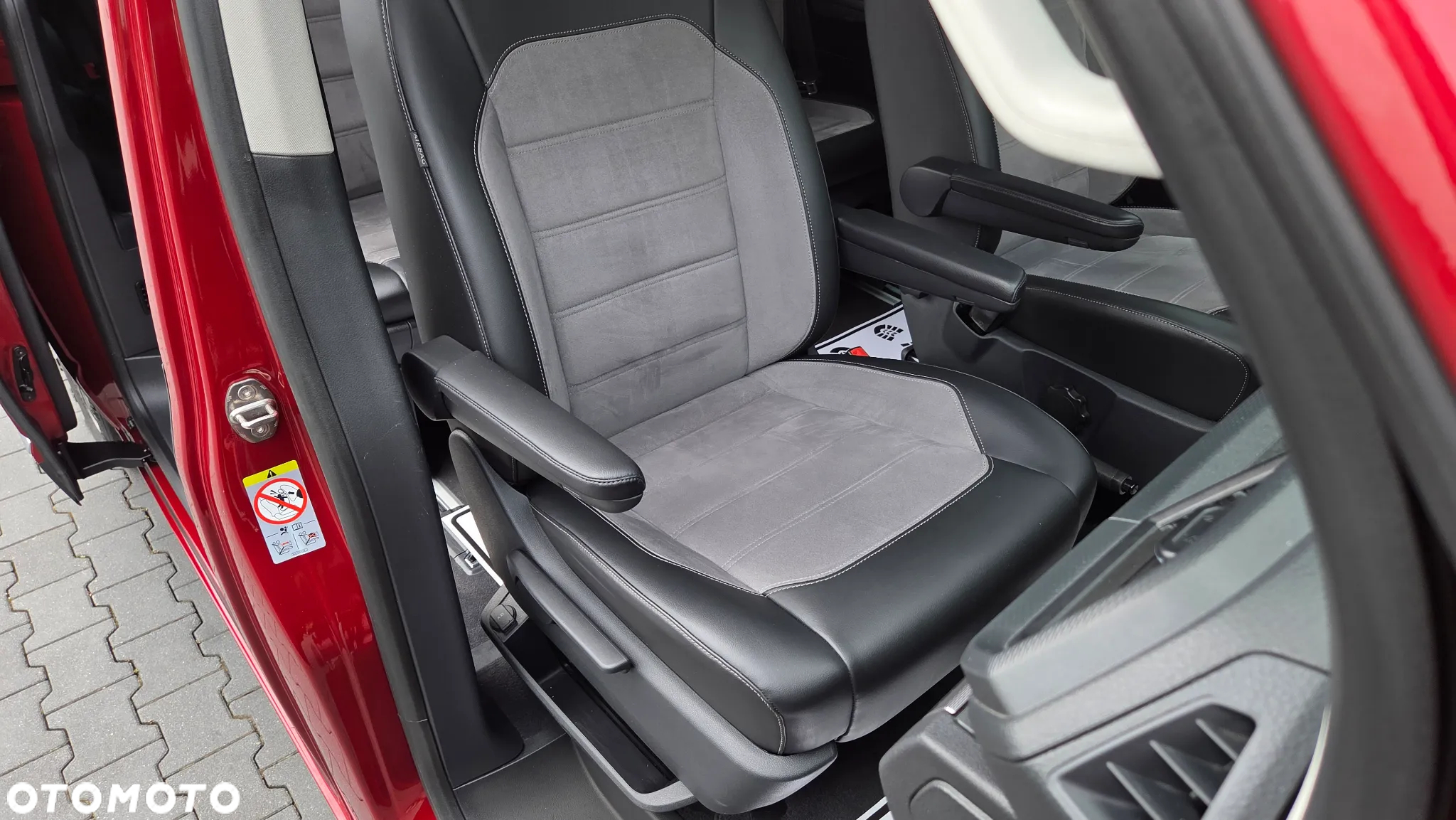 Volkswagen Multivan 6.1 2.0 TDI L1 Highline 4Motion DSG - 12