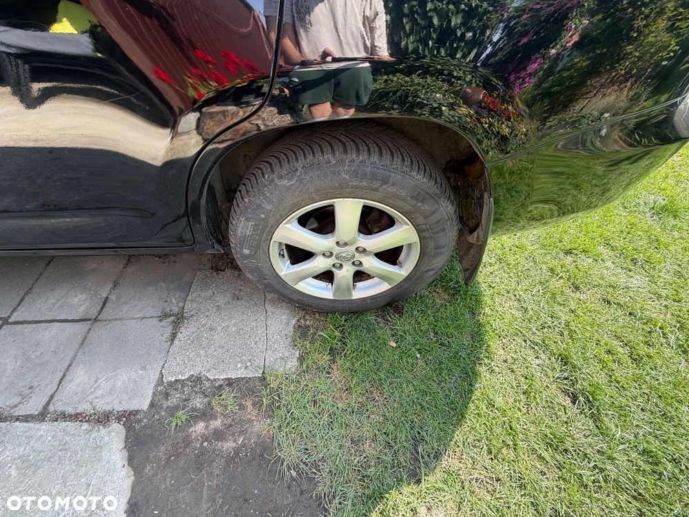 Toyota RAV4 - 9