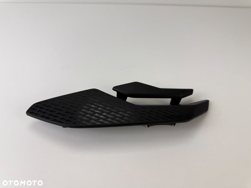 Prawa wewnętrzna osłona ramy BMW S1000RR K67 2019+ - 10
