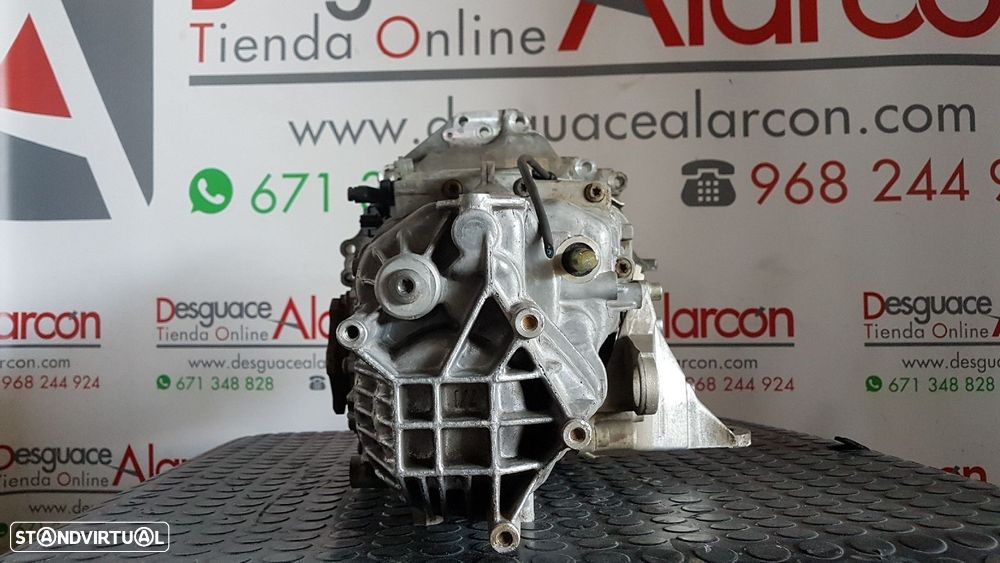 CAIXA DE VELOCIDADES VOLKSWAGEN PASSAT BERLINA (3B2) COMFORTLINE - 5