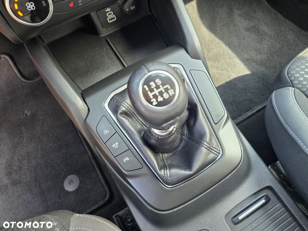 Ford Focus - 33