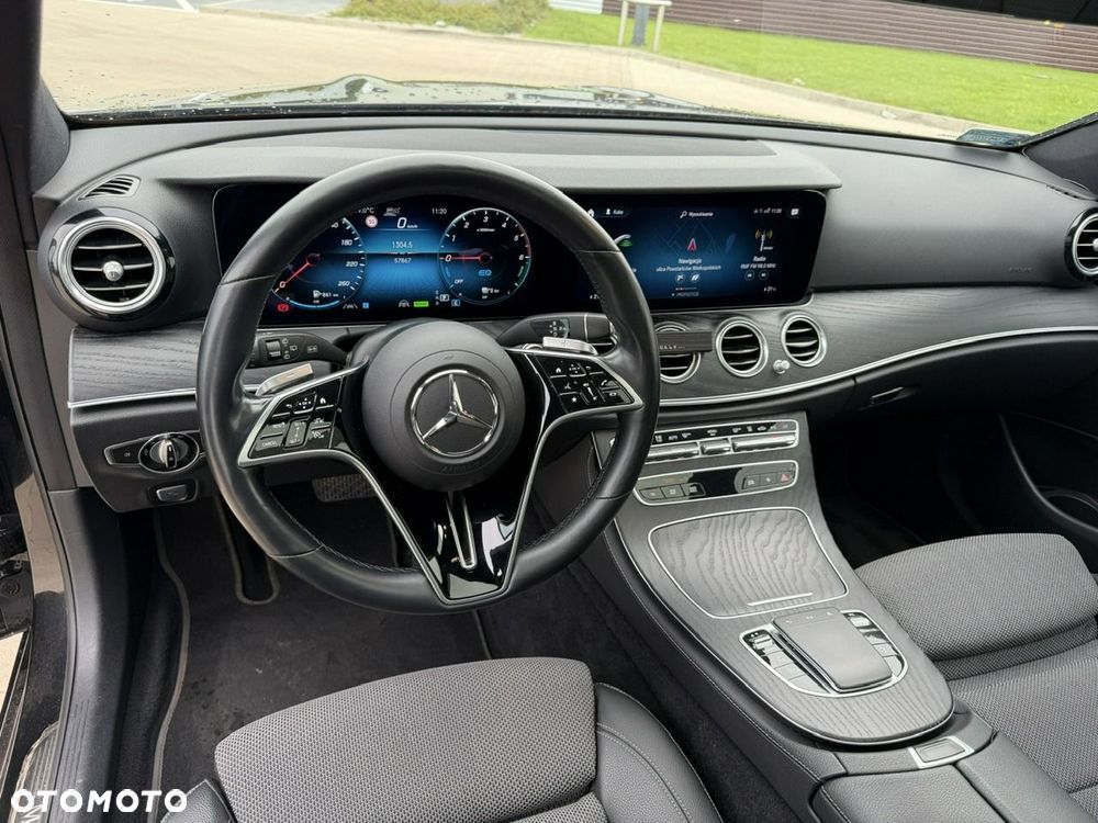 Mercedes-Benz Klasa E - 19